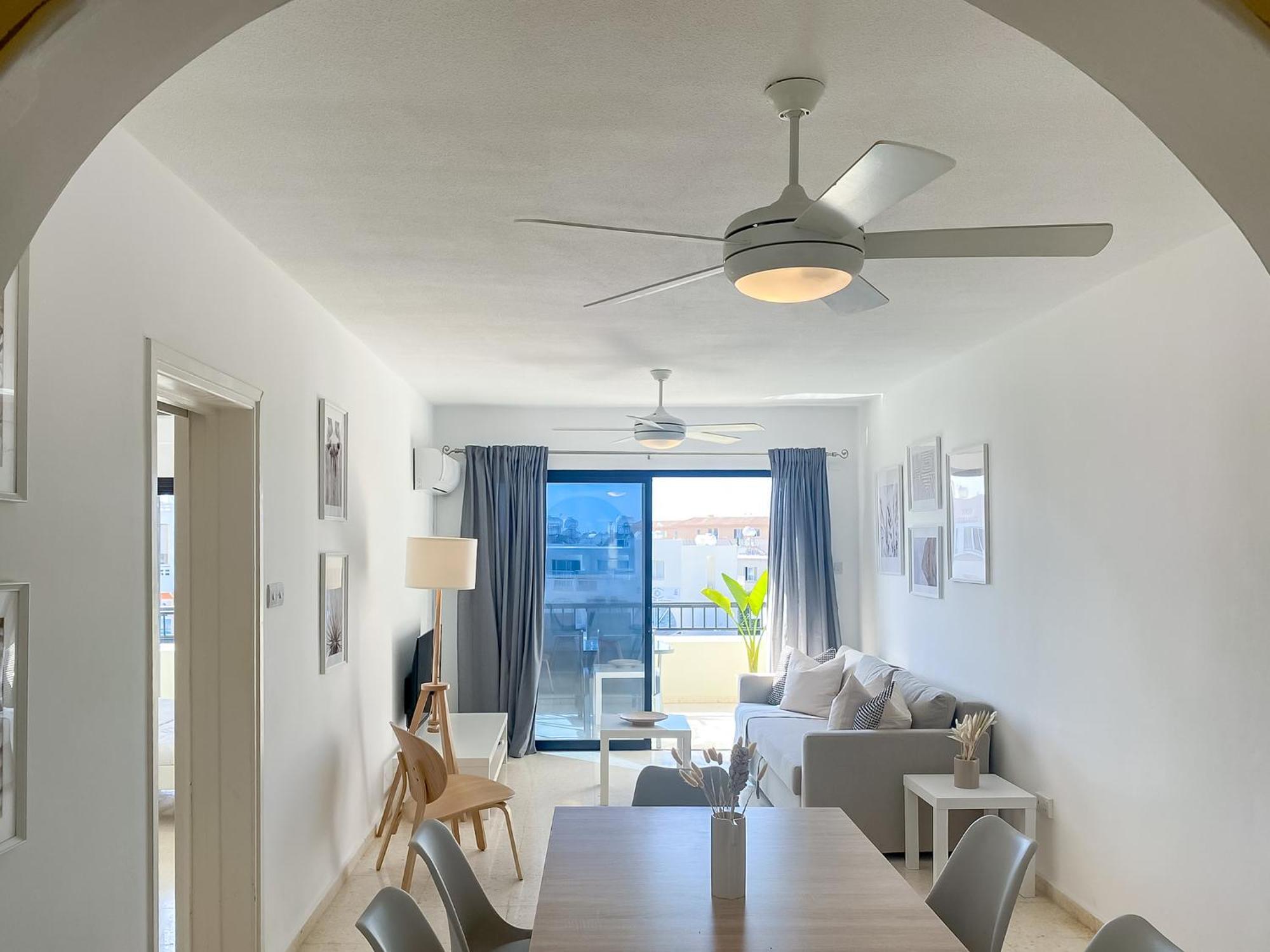 Phaedrus Living: Byzantium Modern City Flat Paphos Ngoại thất bức ảnh