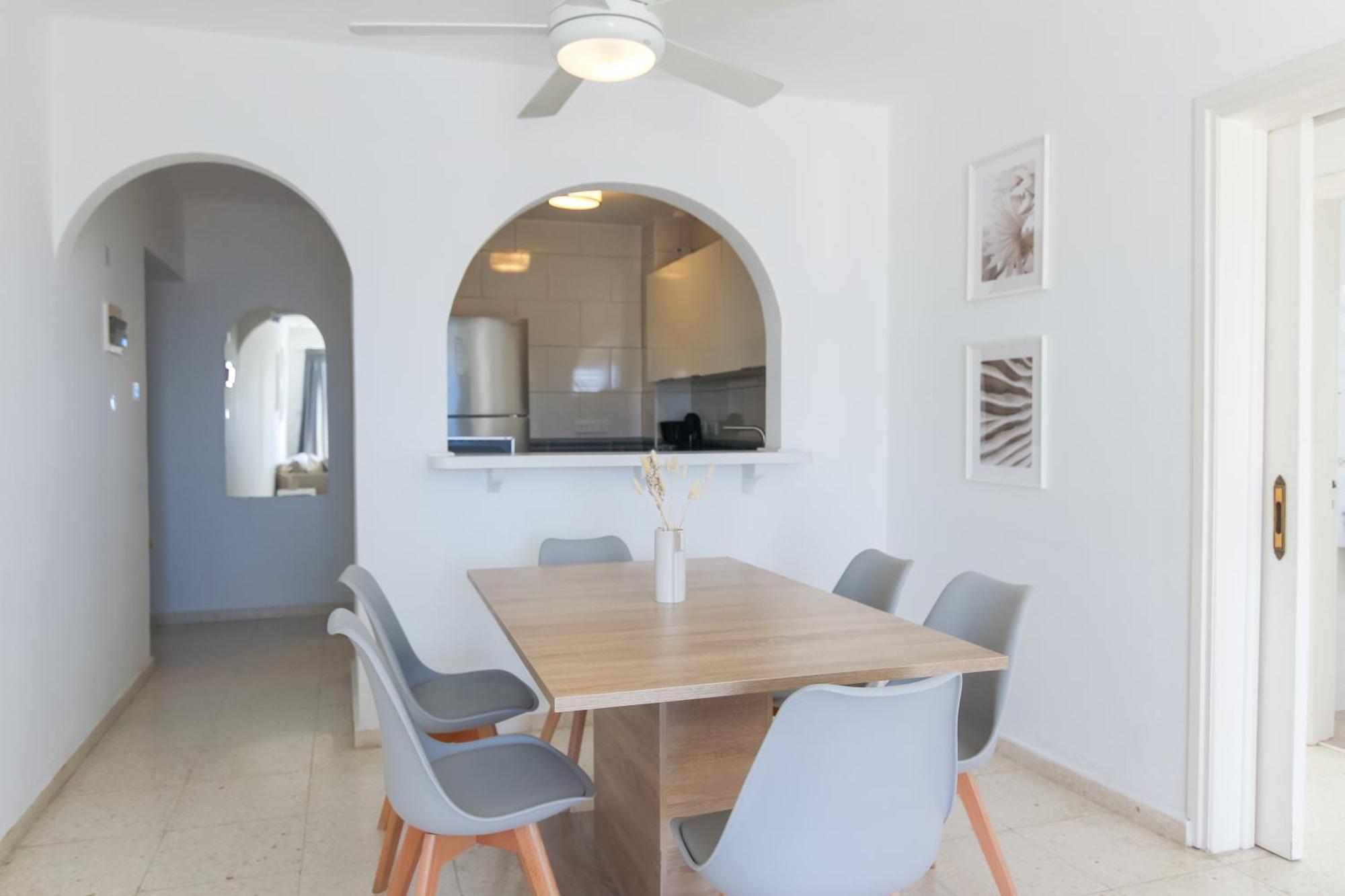 Phaedrus Living: Byzantium Modern City Flat Paphos Ngoại thất bức ảnh